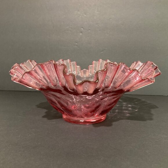 Vintage Fenton Cranberry Pink Ruffled Crimped Bowl - Picture 7 of 9